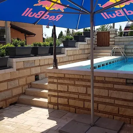 펜션 Stone House Istria Hris 1 *