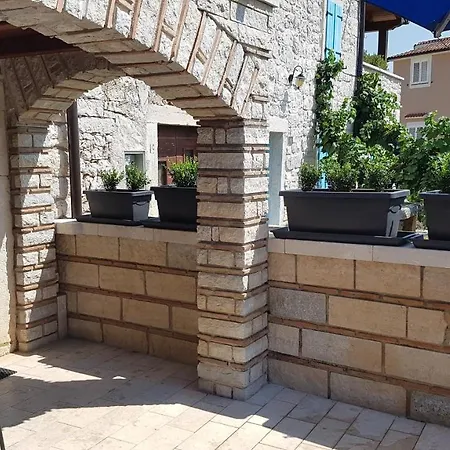 Stone House Istria Hris 1 펜션