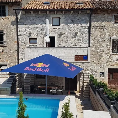 Casa de Férias Stone House Istria Hris 1 *