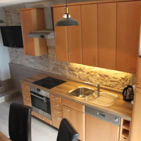 Stone House Istria Hris 1 펜션 바데르나