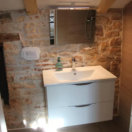 펜션 Stone House Istria Hris 1 *