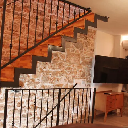 Stone House Istria Hris 1 바데르나