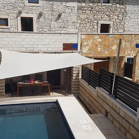 Stone House Istria Hris 1