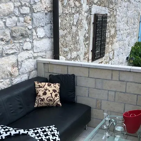 Stone House Istria Hris 1 펜션 바데르나
