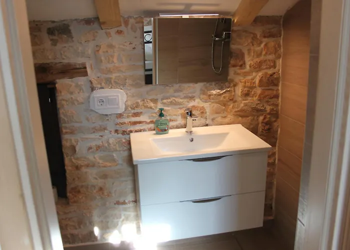 Casa de Férias Stone House Istria Hris 1 *