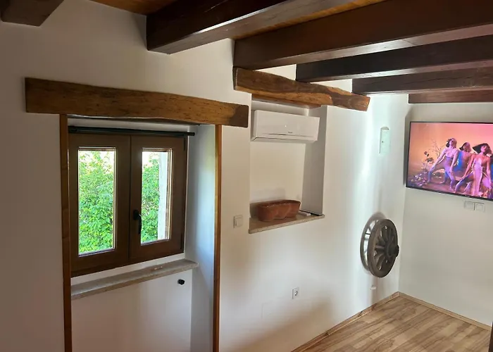 Casa de Férias Stone House Istria Hris 1 *